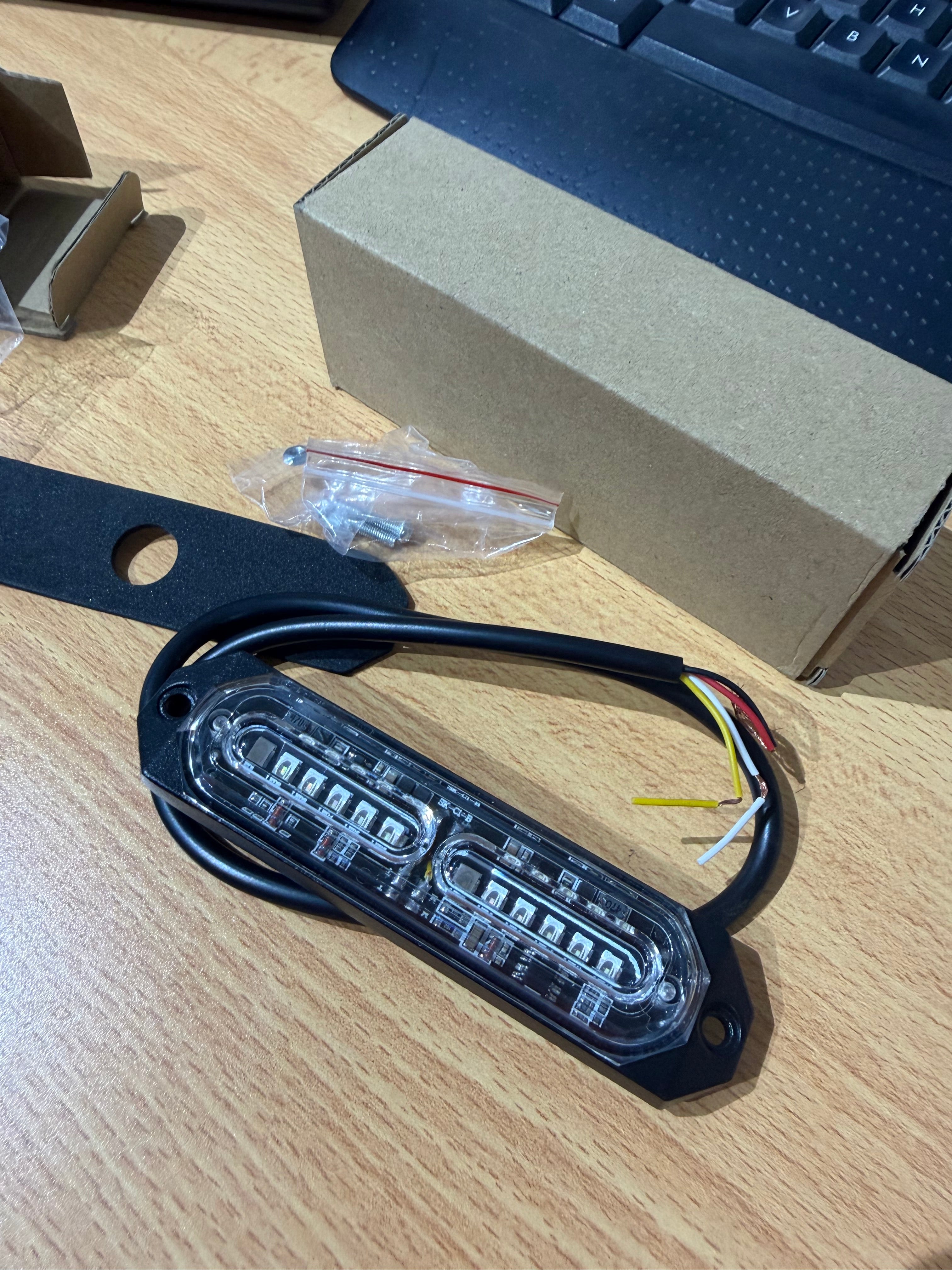 12V/24V Amber LED Strobe Warning Light